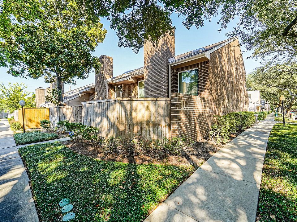 1st image of 13862 Hollowgreen Dr #92