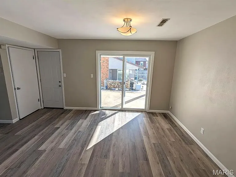709 Ganim Dr — Photo 10