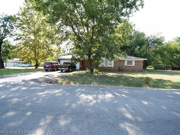 115 N Maple St, Sallisaw, OK 74955