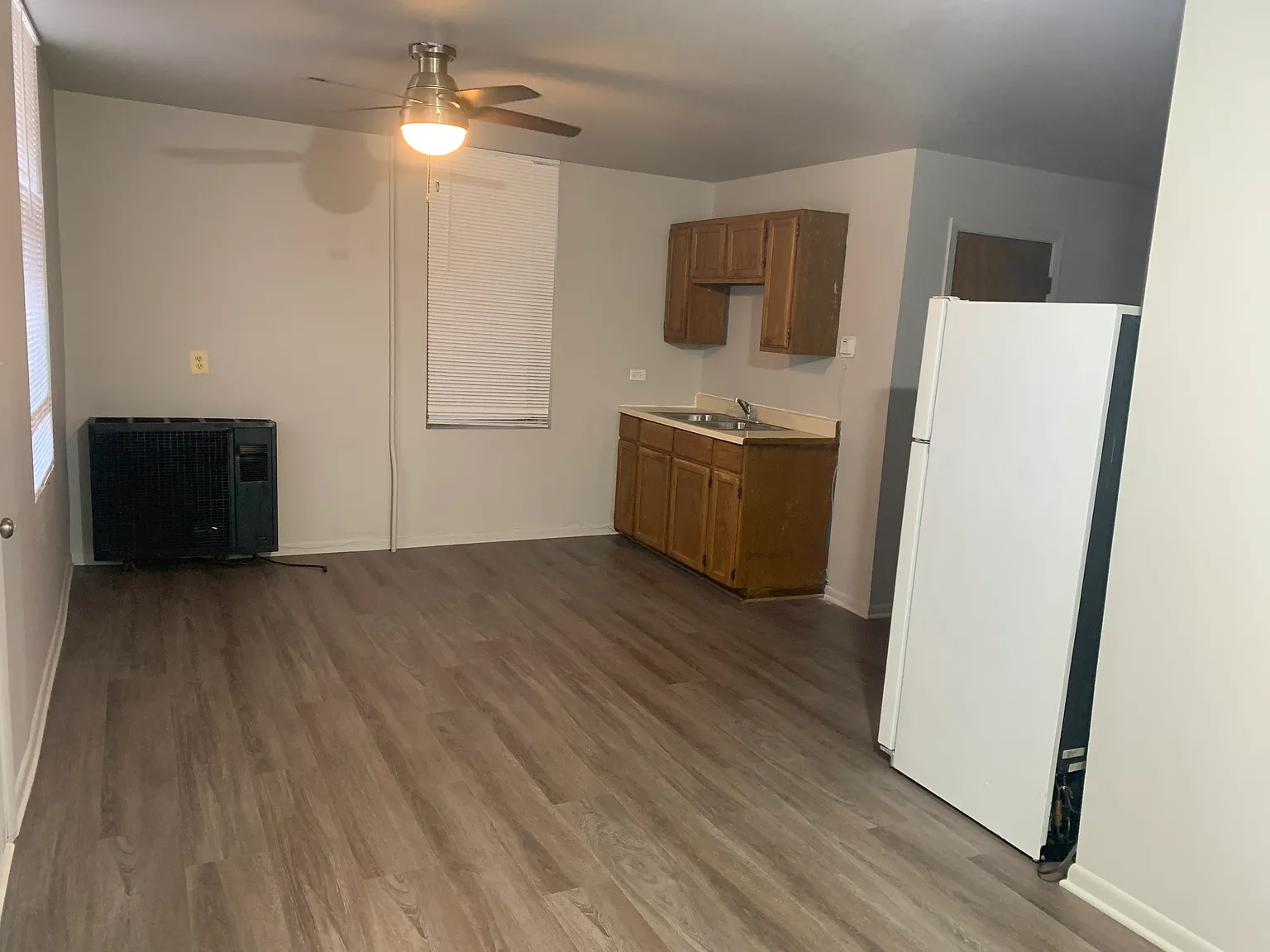 Studio, 290 sqft, $700 — Photo 3