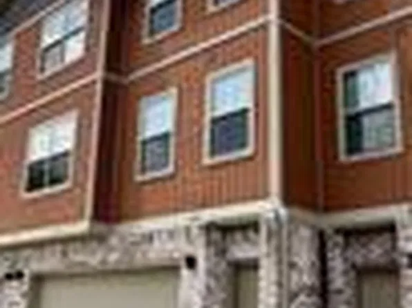 279 S Breakwater Ln, Fayetteville, AR 72704