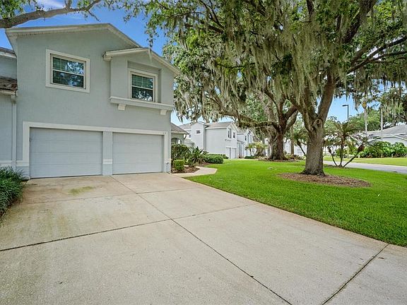 3rd image of 313 Eagle Ridge Dr #313