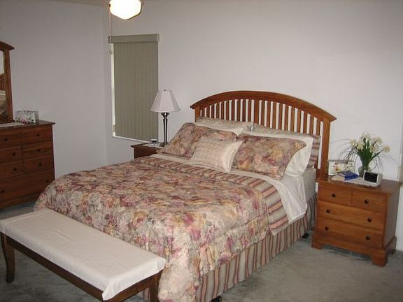 4th image of 60 Brewster Ln