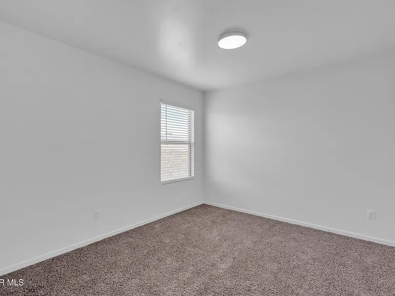13095 Emerald Hills Ave — Photo 22