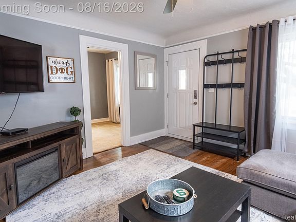 4th image of 3309 Cummings Ave