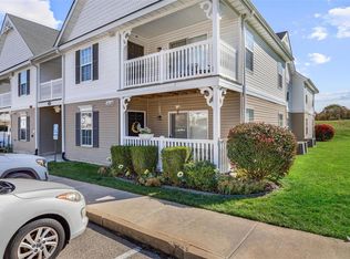 147 Brandy Mill Cir #25D, High Ridge, MO 63049