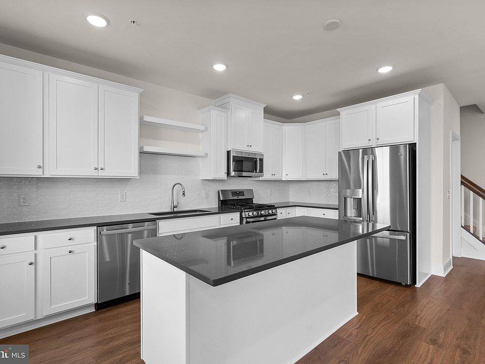 1st image of 42640 Darala Dr