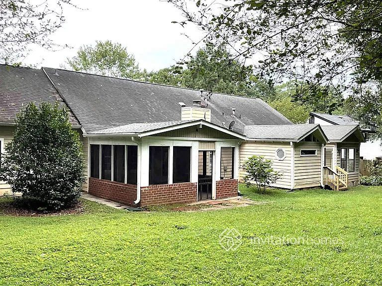3921 Crestmoor Ct — Photo 9
