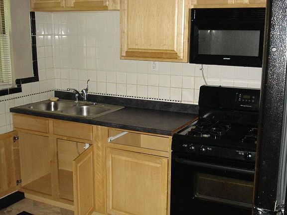 4th image of 8710 Agate Ct