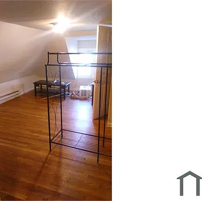 3 bed, $2,100 — Photo 2