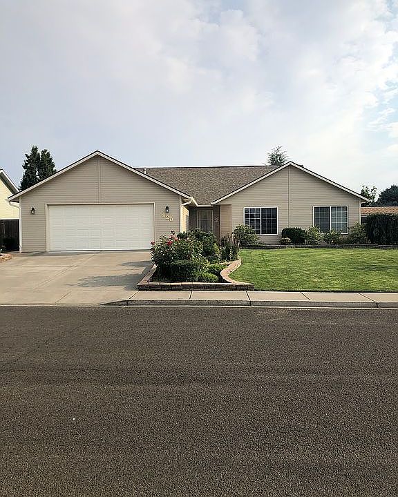 2nd image of 920 SE Harvest Dr