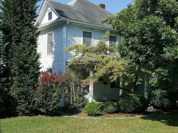 432 Roanoke Blvd #B, Salem, VA 24153