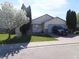 1885 Stone Dr, Emmett, ID 83617