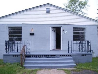 2402 Acorn St, Portsmouth, VA, 23704