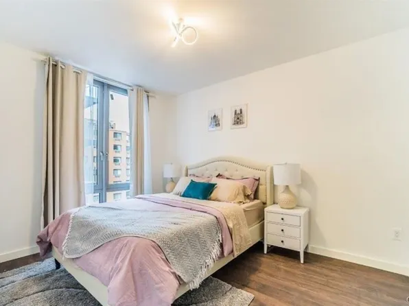 144-27 Sanford Avenue image 11 of 16