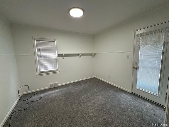 5th image of 431 N Denwood St