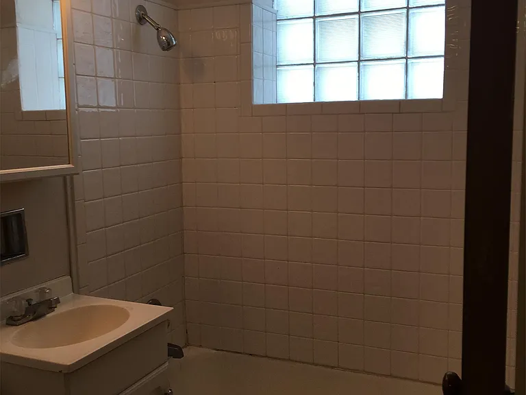306 W Hill St #12 — Photo 6