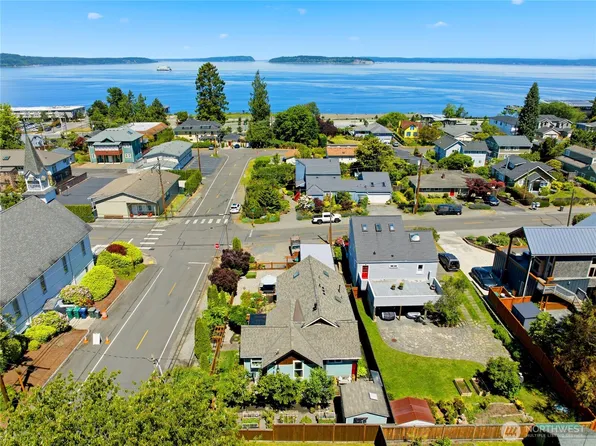 308 Loveland Avenue, Mukilteo, WA 98275