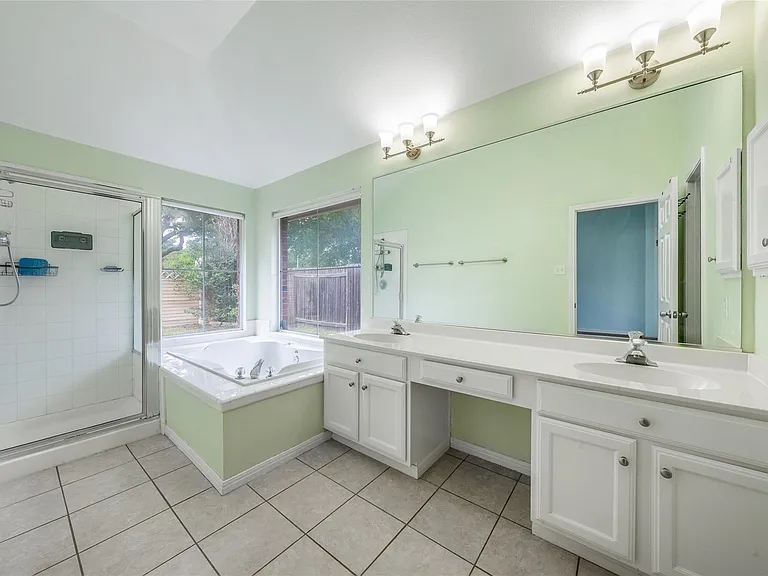 1853 Dapplegrey Ln — Photo 12