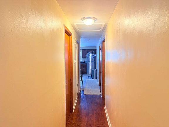 4th image of 27 Manila Ave #27