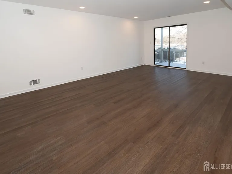 801 Woodbridge Commons Way — Photo 11