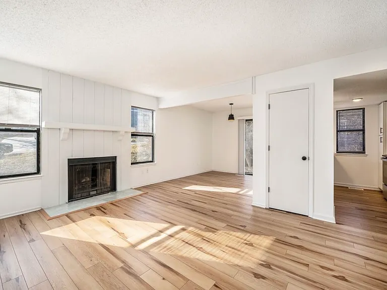 3030 Eaton St #A — Photo 3