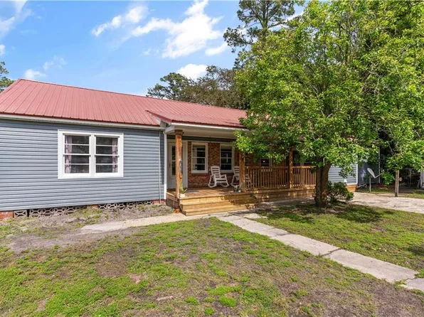 220 Midway Cir, Brunswick, GA 31523