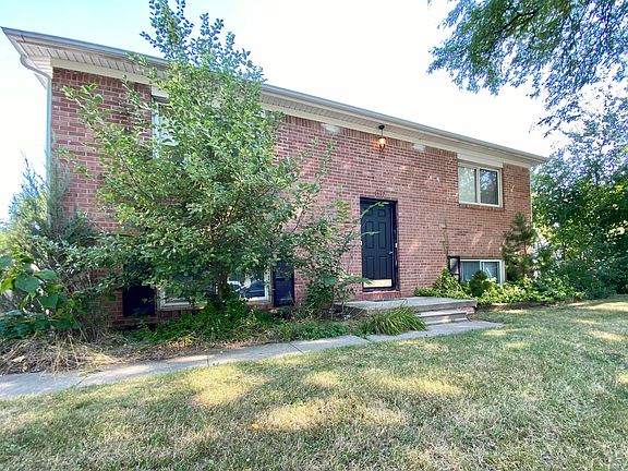 2nd image of 1617 E Greencrest Ave