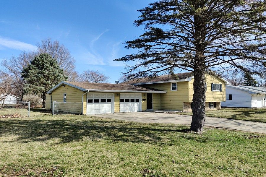 2nd image of 1357 Harmon Dr