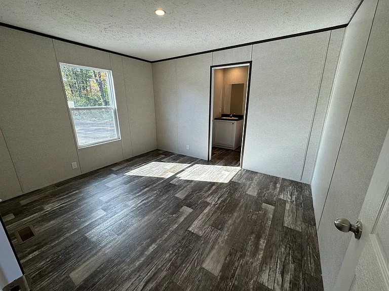 1140 Northside Rd — Photo 10