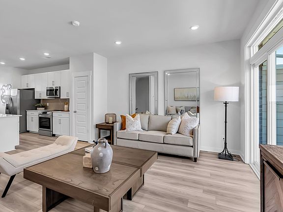 7th image of this home