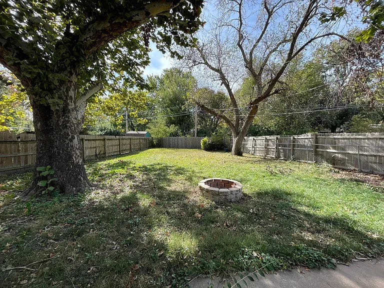 1733 Winne Dr — Photo 12