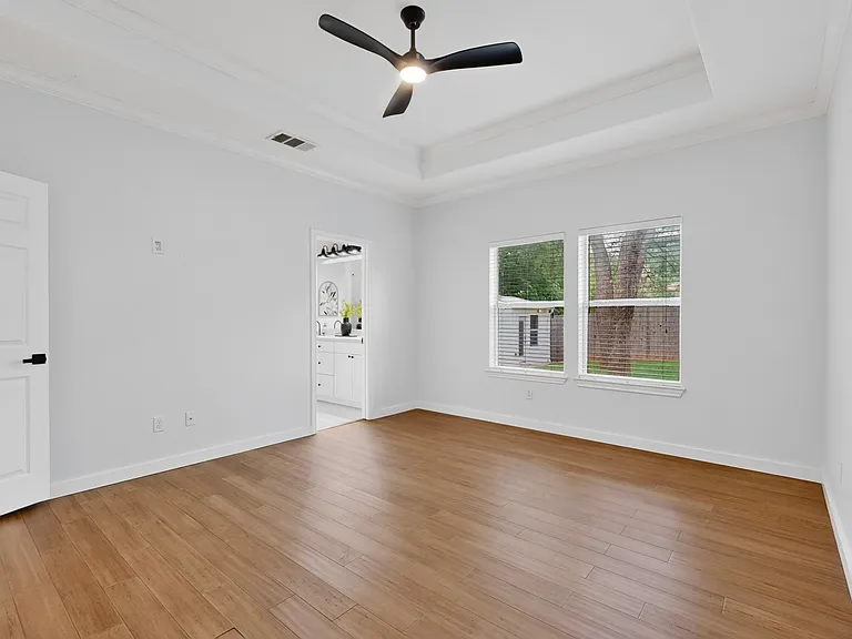14902 Longbranch Dr — Photo 12