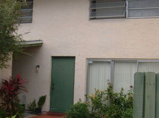 15675 SW 84th Ter APT 901, Miami, FL 33193