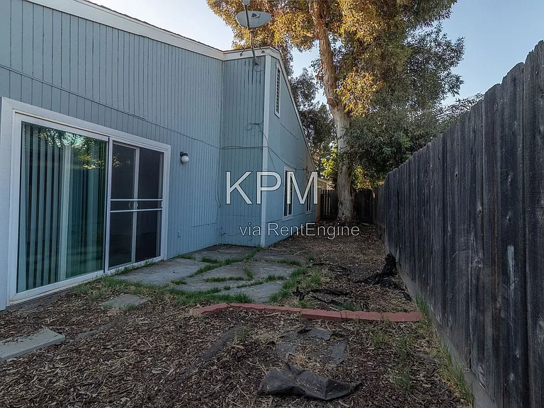 5562 Tree Swallow Ct — Photo 21