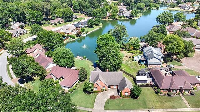 1st image of 2458 Carrollwood Ln