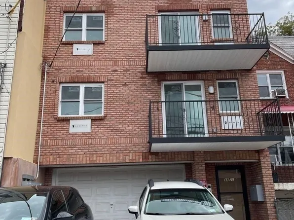 48-21 39th Street, Sunnyside, NY 11104