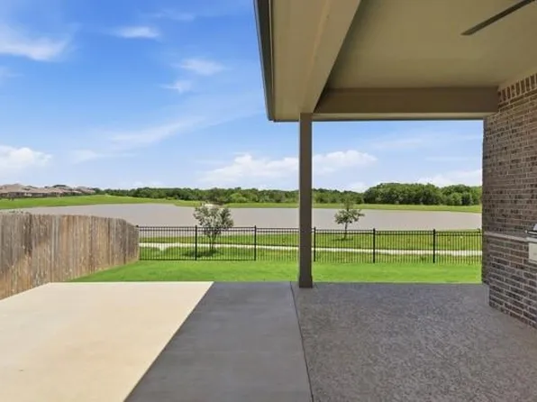 6323 Southern Cross Dr, College Station, TX 77845