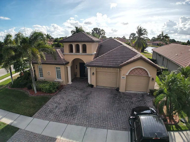 855 SW Grand Reserves Blvd — Photo 26