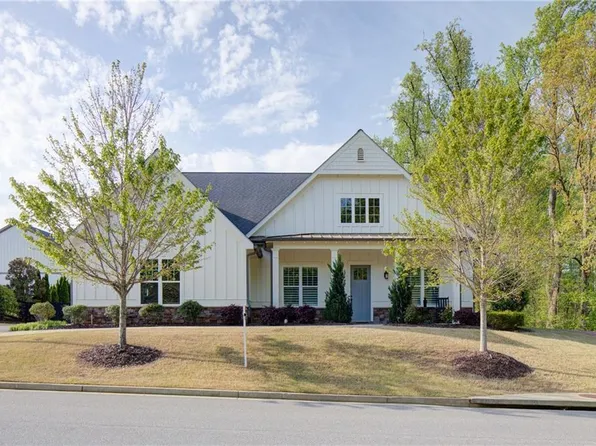 130 Waverly Dr, Alpharetta, GA 30004