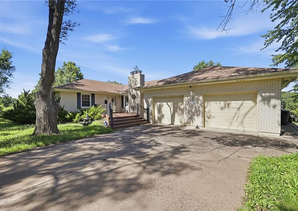 1st image of 29585 Somerset Rd