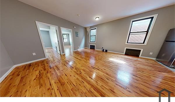 1st image of 31 Stanley Ave APT 2