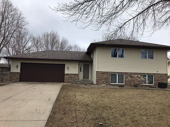 2nd image of 221 Glen Ellen Dr