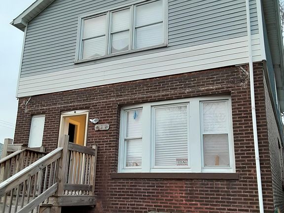 2nd image of 136 W 104th Pl #1