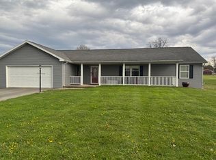404 Terrence Dr, Connellsville, PA 15425