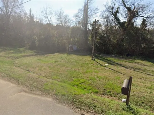 718-720 Hyde St, Lexington, NC 27292