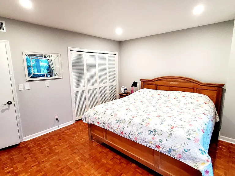 Second bedroom with King bed