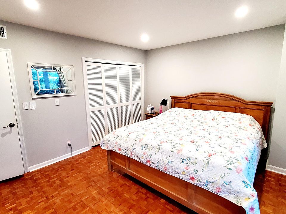 Second bedroom with King bed