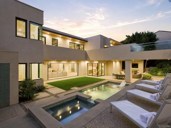 6349 Castejon Dr, La Jolla, CA 92037