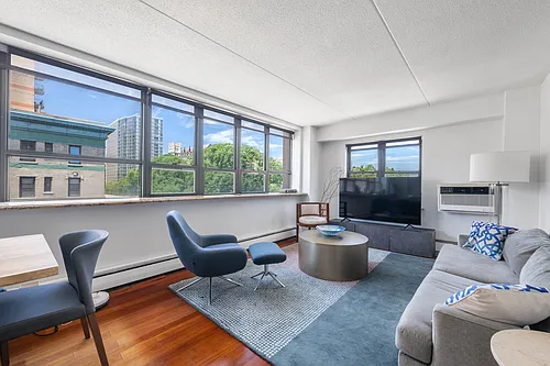 220 Manhattan Ave #5H Photo 1